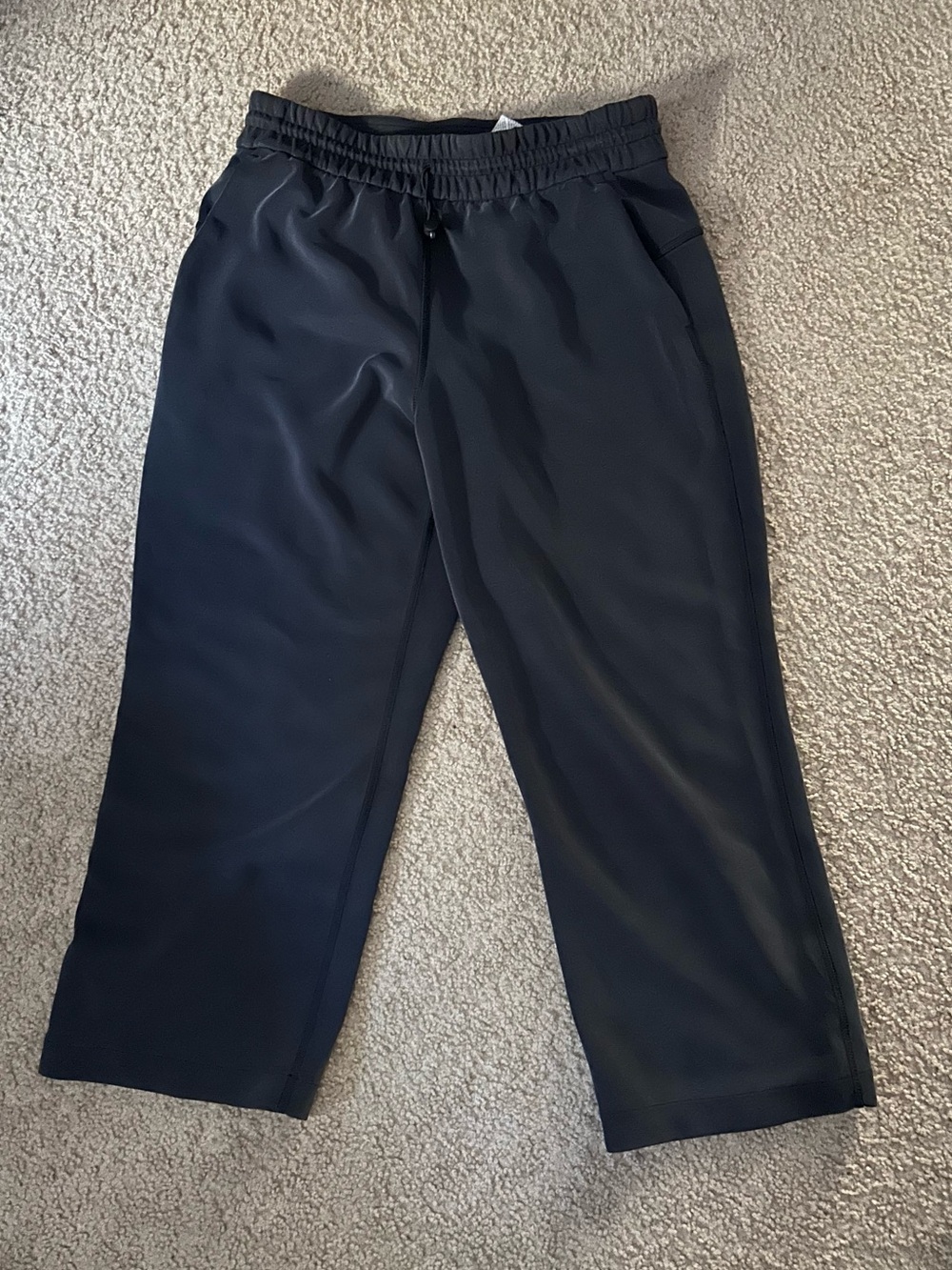 Lululemon Softstreme Grey Wide-Leg Cropped Sweat Pants Size 8